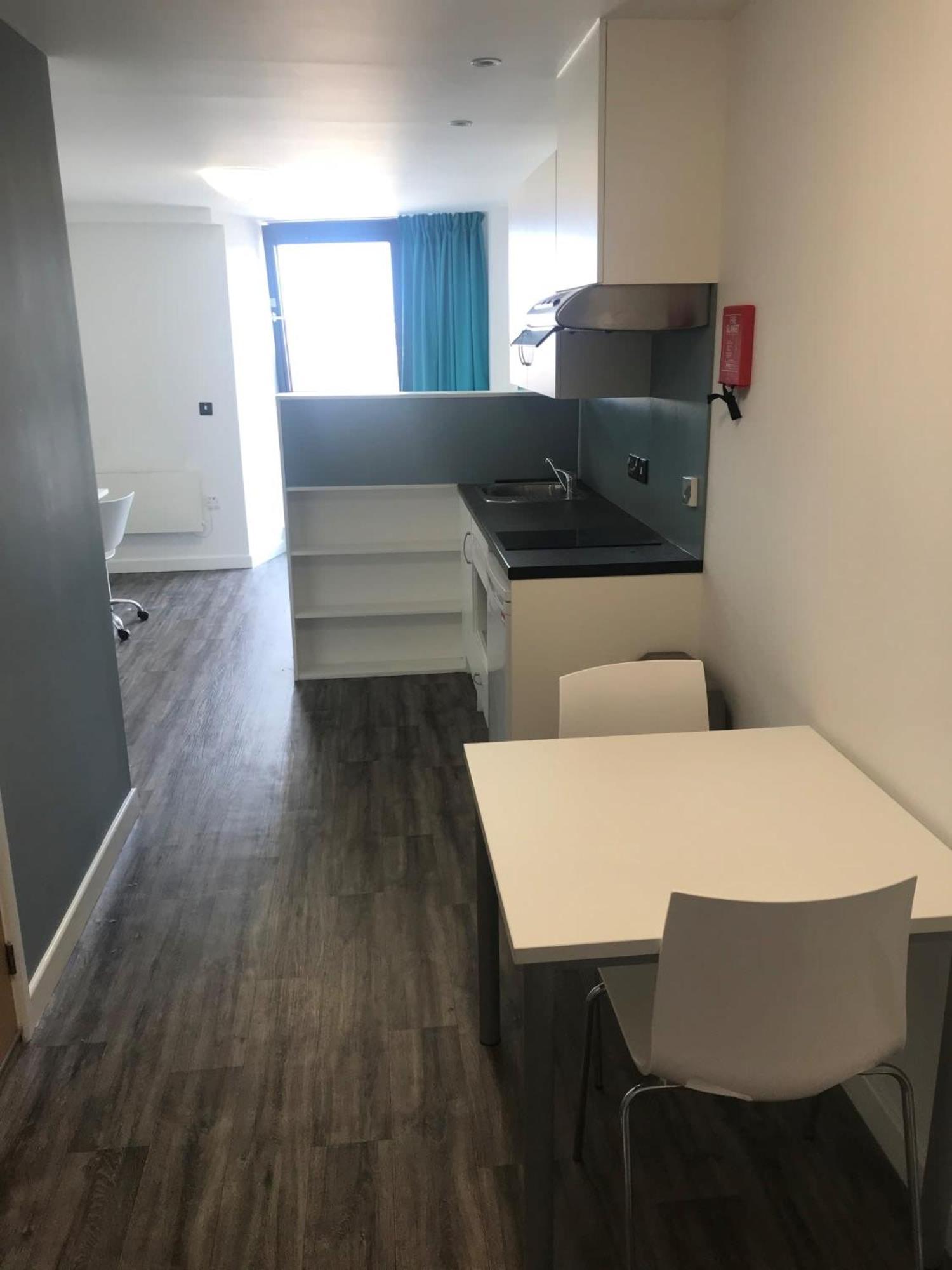 Exclusive For Students - Modern In Apartment *